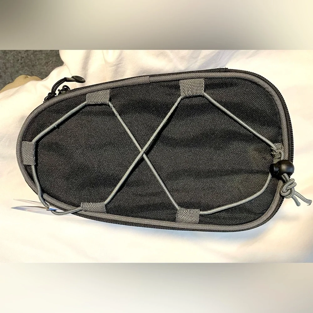 *NWT* BELL Bicycle Bike Trunk/Bag -Rear Rack Top Carrier Storage -7L -Black